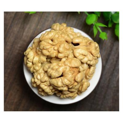 China Chinese Xinjiang Dried Walnut Coreless Halves Light Butterfly Walnut Dried Shell Walnut Kernel for sale