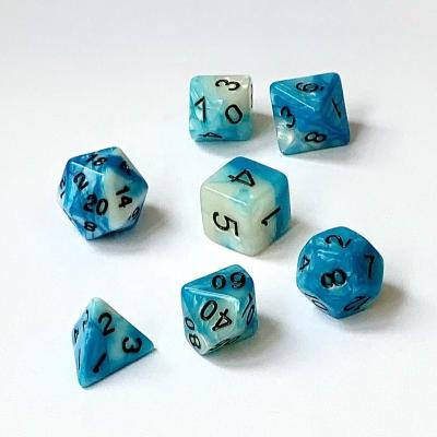 China Durable Handmade Dnd Resin Solid Dies Set Blue White Dies Rolling Polyhedral D20 Dungeons And Dragons Dies for sale