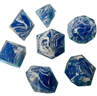 China Durable Liquid Core Heart Filled Die Cut Sets Dungeons And Dragons RPG Dies With Cutting Edge Polyhedral Resin Dnd Die Cut Factory Custom for sale