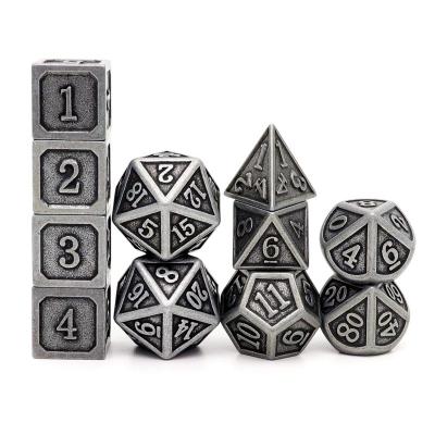 China D&D 5E Durable Antique Gifts D6 D20 Set Dice Metal 7PCS DND Dungeons and Extra 11PCS RPG Iron Dice-Dragons Antiquity for sale