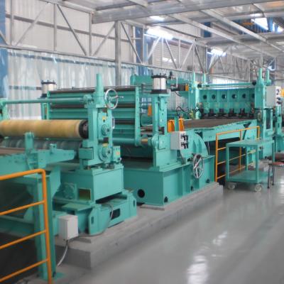 China 240KW de alta productividad de la bobina de metal desenrollado nivelación línea de combinación de cizalladura voladora en venta