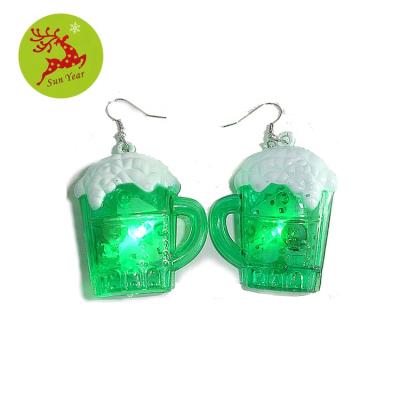 China Fast Flashing St Patricks Day LED Light Up Irish Beer Mug Flashing Earring for sale