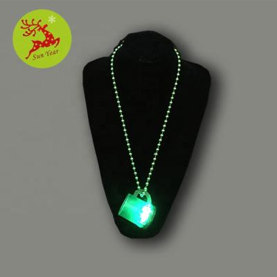 China Fast Flashing LED Light Up Beer Mug Flashing Pendant Necklace for St. Patrick's Day for sale