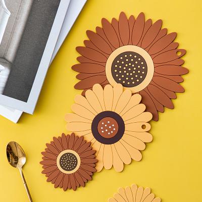 China Art Decor Sunflower Insulating Pad PVC Table Mats Non-Slip Table Mats Luxury Coaster for sale