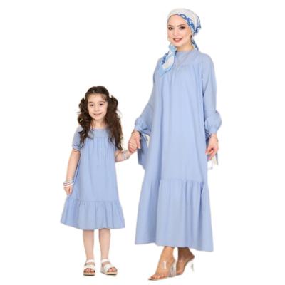 China D0007 Muslim Clothing Parent-child Wear Women Long Sleeves Muslim Islamic Modest Skirt Breathable Custom Elegant Turkish Casual Solid Strap Dress for sale