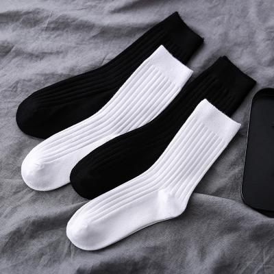 China QUICK DRY bamboo socks men's black and white crew bamboo thongs solid color summer men's socks for sale