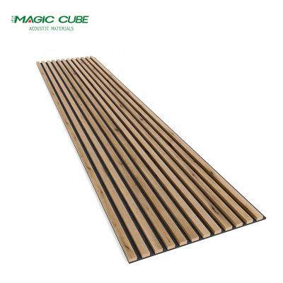 China Eco-Friendly Wood Slat Wall Panel with 15mm Thickness and Glue Installation Accessories for sale