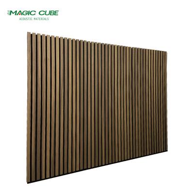 China Noise Reducing Easy Install Slat Wood Veneer Mdf 600*2400mm Akupanel Acoustic Panel for sale