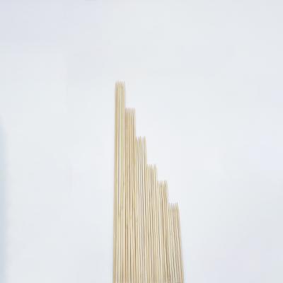 China Heat Resistance Round Bamboo Skewer Sticks 40 Cm For Meat Wholesale for sale