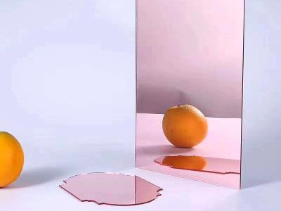 China 0.86mm de Bladen Rose Gold Mirror Acrylic Sheet van de Plexiglasspiegel Lichtgewicht Te koop