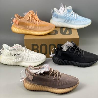 China Cushioning high quality custom made original Yeezy shoes men casual sneakers wholesale 1:1 v2 black white mono haze yeezy 350 for sale