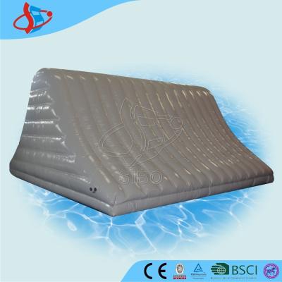 Chine La tente gonflable durable faite sur commande d'air sont dehors assorties à la lumière menée à vendre