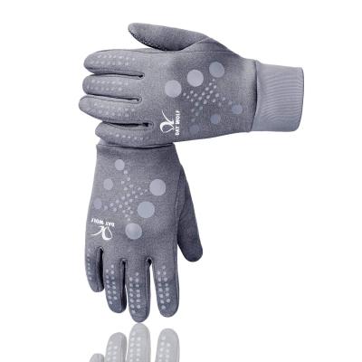 China Outdoor Day Wolf Sport Fitness Gloves Comfortable Running Winter Touch Screen Gloves for sale