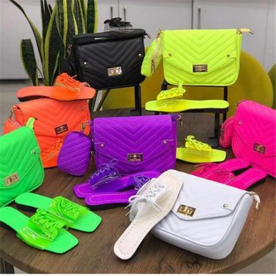 China Daily Beach Open Toe Square Toe Flat Women Handbag Fashion Candy Color Bag and Slippers Set for sale