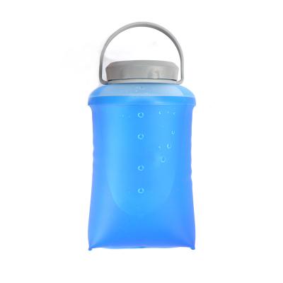 China Durable 800ML Leak Resistant Sports Crinkle Soft Water Bottles for sale