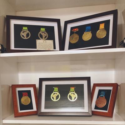 China Wholesale Custom Europe Medal Rack Stock Display for sale