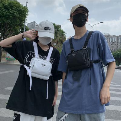 China Fashion betrayal custom large body fashion outdoor sports sling men unisex vest chest bag for sale