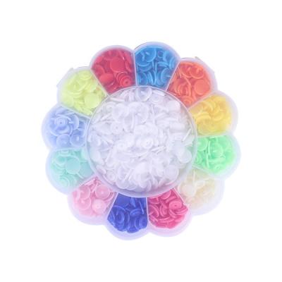 China Viable Wholesale OEM/Odm Factory Flower Shape Snaps Storage Box Plastic Colorful Fancy Clothing Buttons for sale