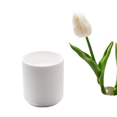 China Sustainable Custom White Ceramic Candle Jar With Wooden Lid As Wedding Home Decoration for sale