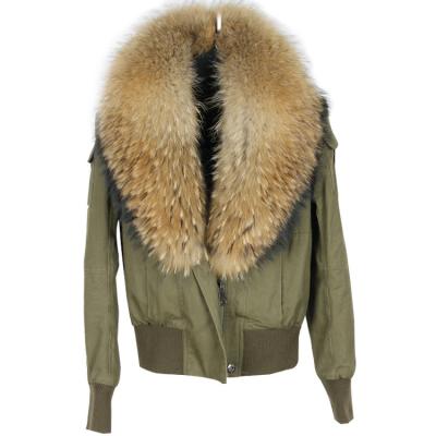 China Winter Waterproof Women Founder Punk Fluffy Raccoon Fur Collar Quilted Scratch Bomber Jacket for sale