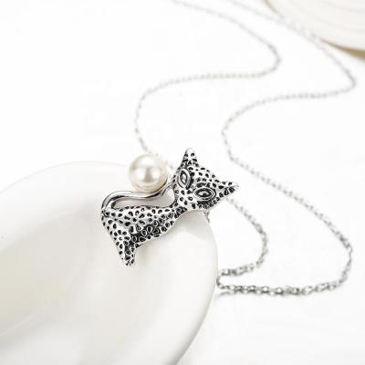 China Fashion Different Types Of Chains Jewelry Chinese Bead With Cat Pendant Necklace for sale