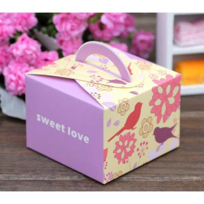 China Fashion Recyclable With Clear Window Big Square Foldable Paper Birthday Cake Boxes for sale