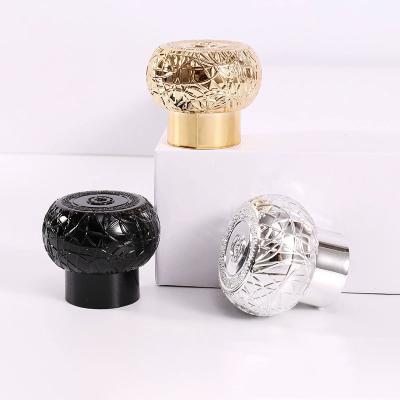 China Non Spill Stain Caliber 18mm Round Middle And Exquisite Plated Perfume Capsule Plastic Cover Customizable LOGO High Grade for sale