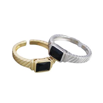 China 2022 CLASSIC Fashion Jewelry Fine Women 925 Gemstone Wedding Rings Silver Adjustable Gold Plated Antique Black Onyx Ring for sale