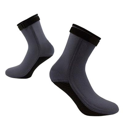 China Comfortable Non-slip Breathable Quick-Drying Snorkeling 3MM Unisex Swimming Diving Socks Material Thickened Beach Snorkeling Socks for sale