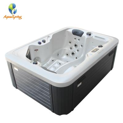 China Swimming Pool Spa 2 Person Bathtub Freestanding Outdoor Whirlpool Massage Bathtub for sale