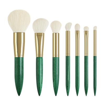 China Angular Blush Logo New Design Great Buy 7 Pcs Custom Made Natural Goat Hair Portable Cosmetic Makeup Brush Set for sale