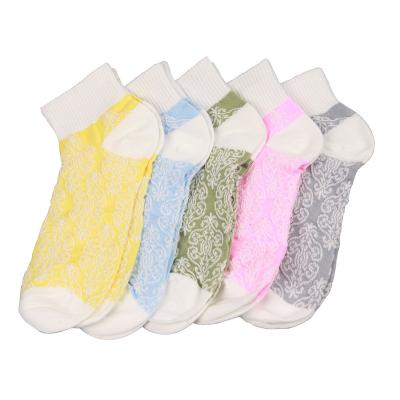 China Antibacterial Retro Pattern Heated Cotton Women High Quality Custom Breathable Combed Crew Socks for sale