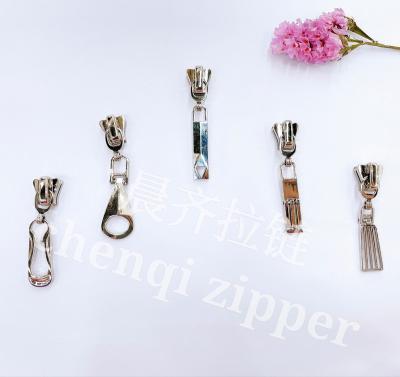 China Other New Simple Design Resin Butterfly Lower Zipper Pull Head Resin Zipper Sliders for sale