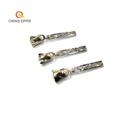 China Other 2022 Mode New Zipper Slider Plastic Puller Custom Resin For Zippers for sale