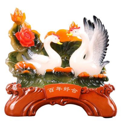 China China Decorations For Home Modern Folk Resin Swan In Artificial Crafts for sale