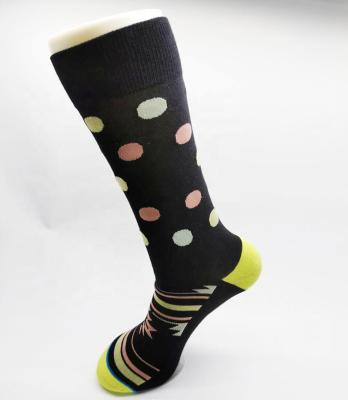 China Breathable Breathable Cotton Sports Socks Comfortable Men And Women Running Long Socks for sale