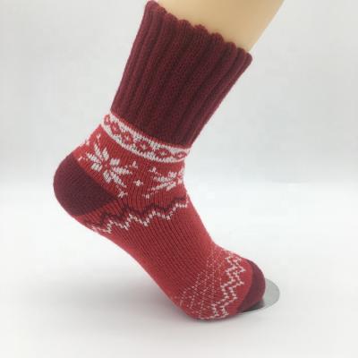 China QUICK DRY in red floral designs thick indoor women's socks warming thermal socks winters socks for women for sale