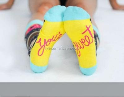 China Unique Vivid Colorful Patterned Funky Funky Knitted Funny Casual Socks QUICK DRY Novelty Fashion Crew Socks for sale