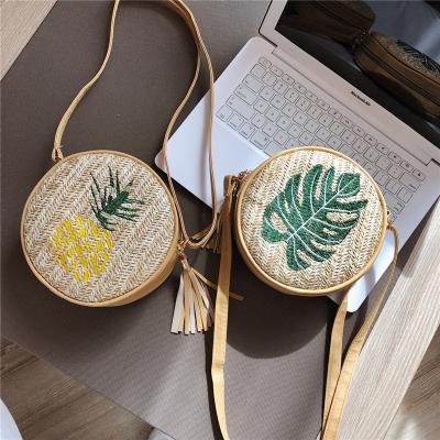 China Wholesale Fashion Designer Summer Simple Round Straw Bag Handbags For Women Beach Woven Vintage Cross Small - Body Shoulder Messenger Bag for sale