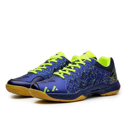 China Breathable Fashion Trend Non Spotting Outdoor Sports Badminton Shoes For Men for sale