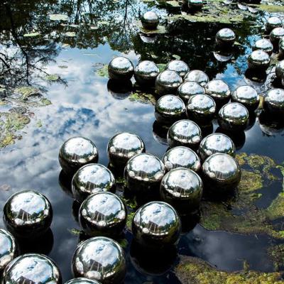 China Outdoor Decoration Floating Stainless Steel Ball Surfacing Decoration Glowing Looking Staring Ball Wholesale for sale