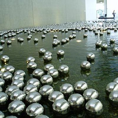 China Decorative Water Cavity Ball Outdoor Metal Garden Surfacing Floating Decorative Balls for Garden Lake Decoration for sale