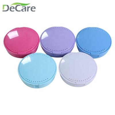 China Circular-Shape Dental Regional Denture Box For Keeping Clean With Mirror for sale