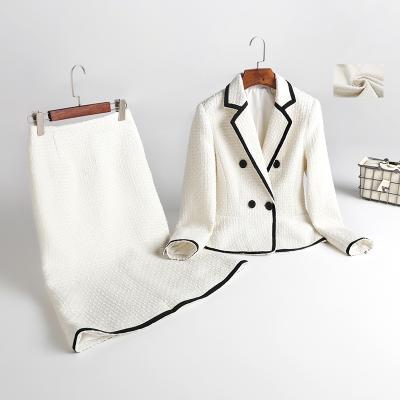 China Factory Wholesale Custom Made High Quality White Woolen Suit Breathable Suede For Women Winter Two Piece Suit for sale