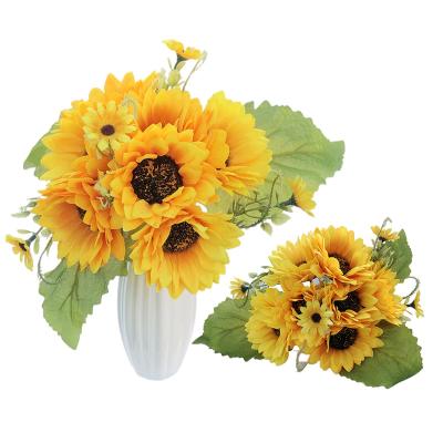 China Diy Hot Selling Wholesale Realistic 12 Inches Bulk DIY Artificial Silk Sunflower Flower Bunch For Home Decor Wedding for sale