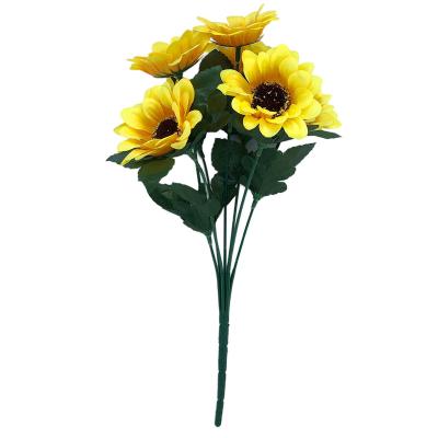 China DIY Hot Selling Wholesale Realistic 13 Inches Bulk DIY Artificial Silk Sunflower Flower Bunch For Home Decor Wedding for sale