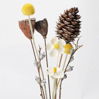 China Marry the & Wholesale natural dry bouquet of home decoration flowers and plants for DIY wedding home decoration for sale