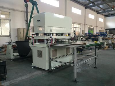 China foam cutting machine cut from roll to sheet with cutting die for sale