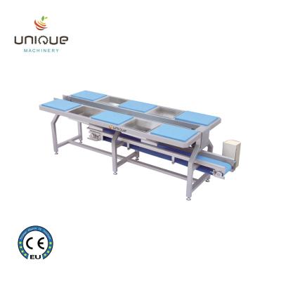 China Easy Operation Vegetable Stainless Prep Table With Conveyor for sale