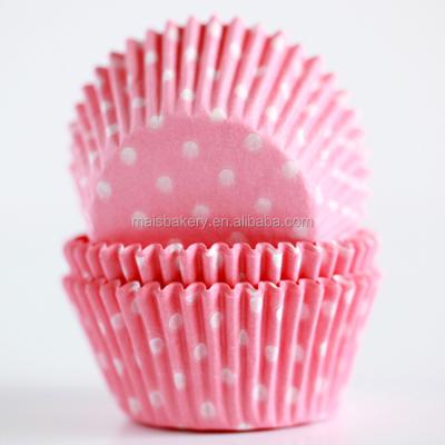 China Custom Printed Disposable Polka Dots Souffle Paper Muffin Baking Cups for Bakery for sale